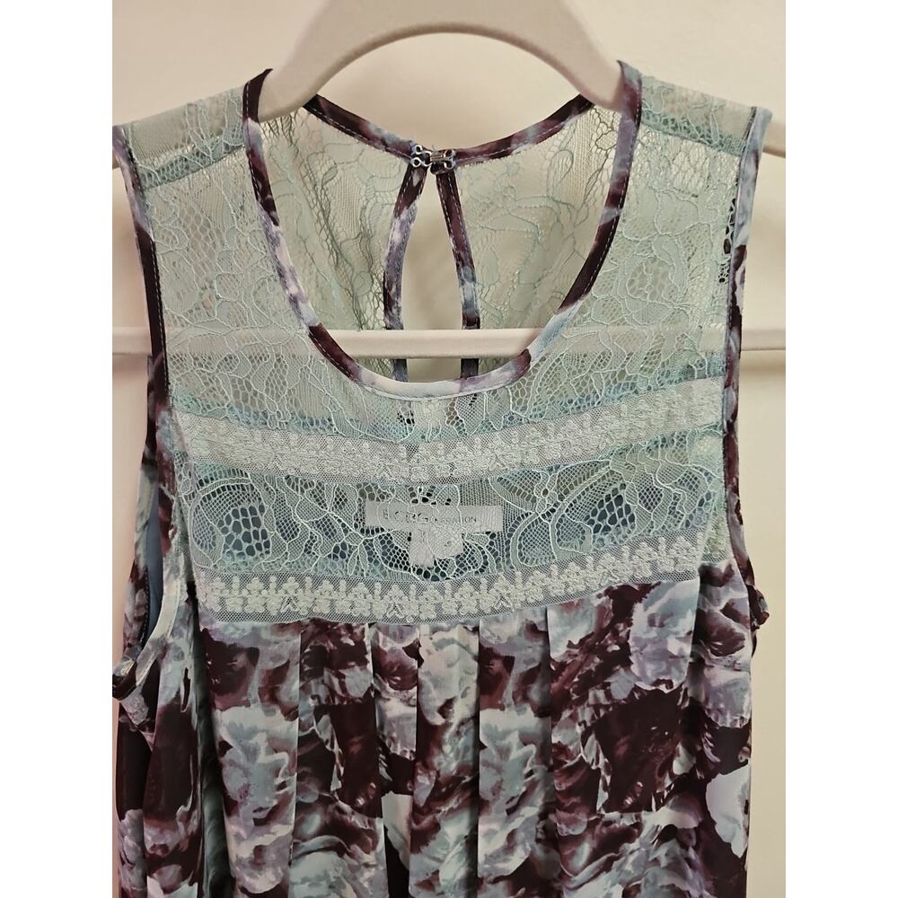 BCBGeneration Dress, Size XS | Trapeze, Lined, Floral Green Purple w Lace - Picture 3 of 7